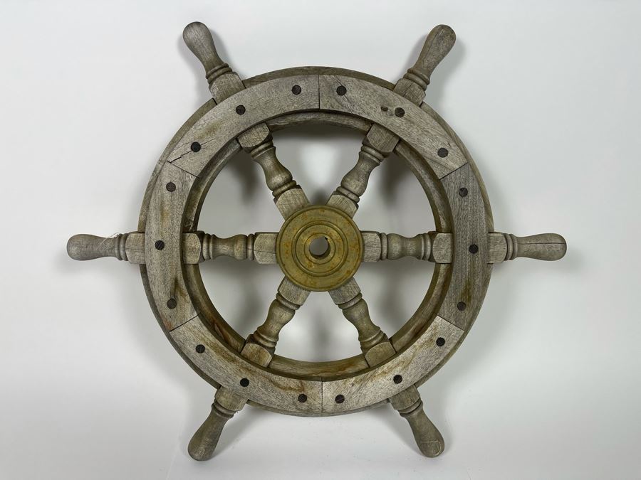 Small Vintage Wooden Ship's 18' Wheel [Photo 3]