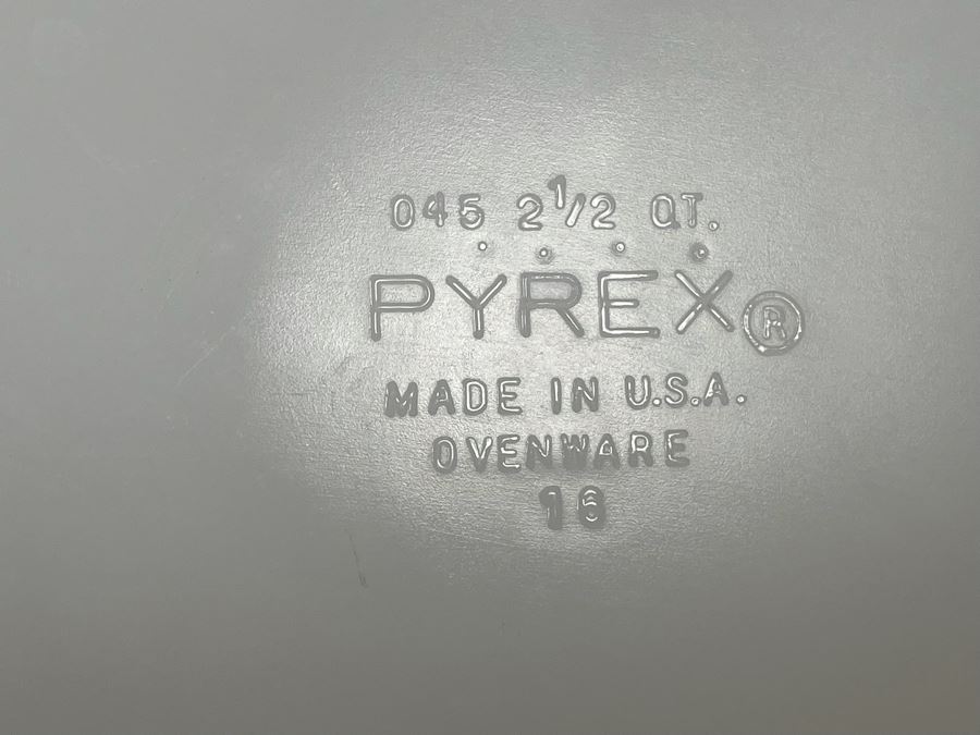 Vintage Pyrex Ovenware Lot [Photo 9]