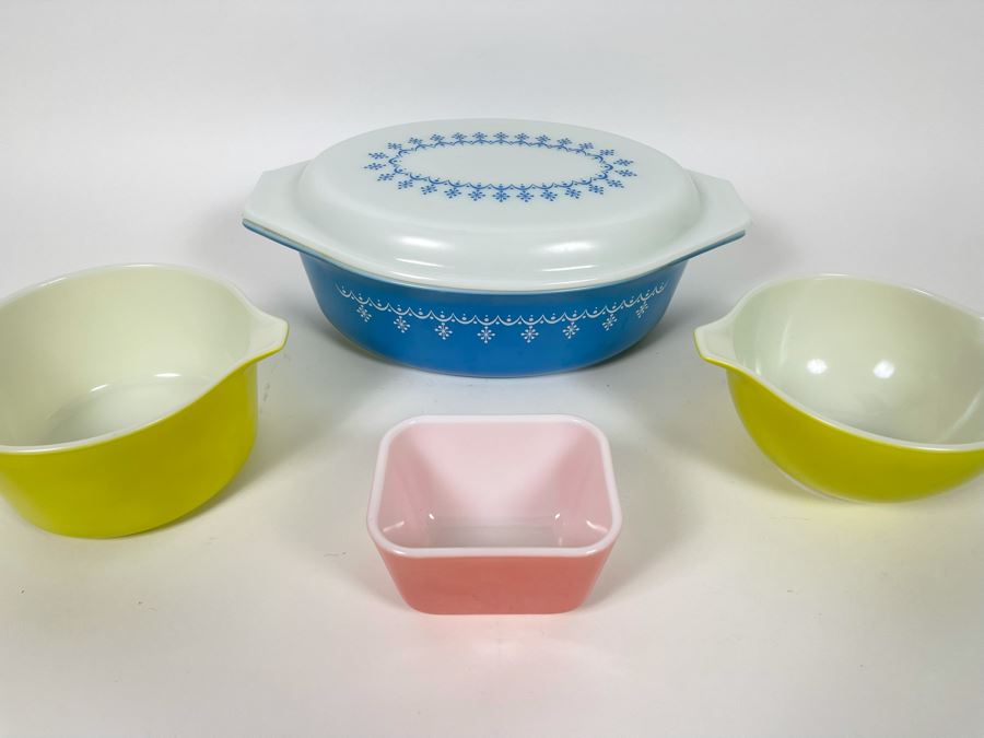 Vintage Pyrex Ovenware Lot [Photo 2]
