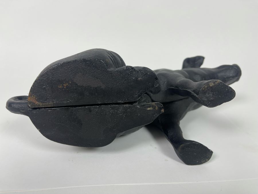 Cast Iron Pig Piggy Bank 10W X 4D X 6H [Photo 8]