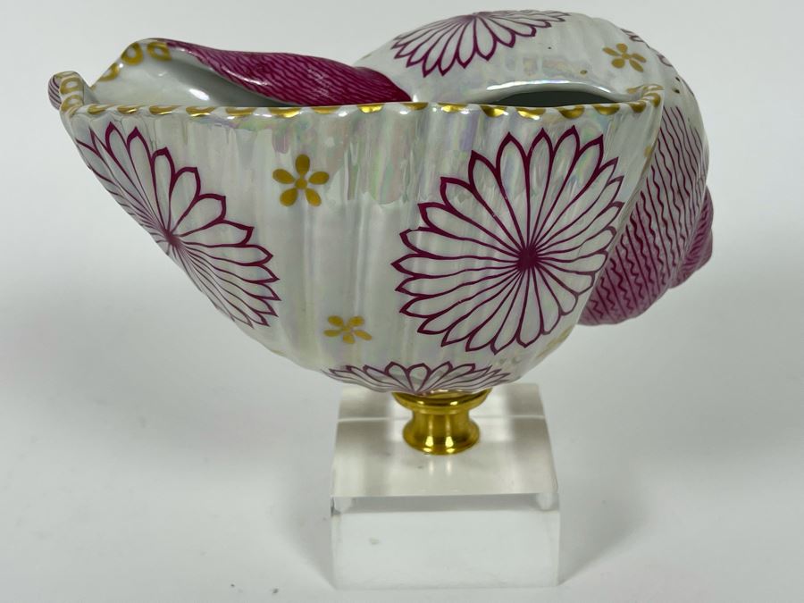 Vintage Italian Mangani Porcelain Seashell On Lucite Stand 7W X 5D X 6H [Photo 9]