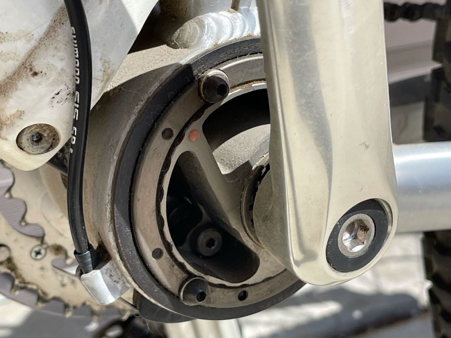 GT XCR-3000 Full Suspension Mountain Bike [Photo 16]