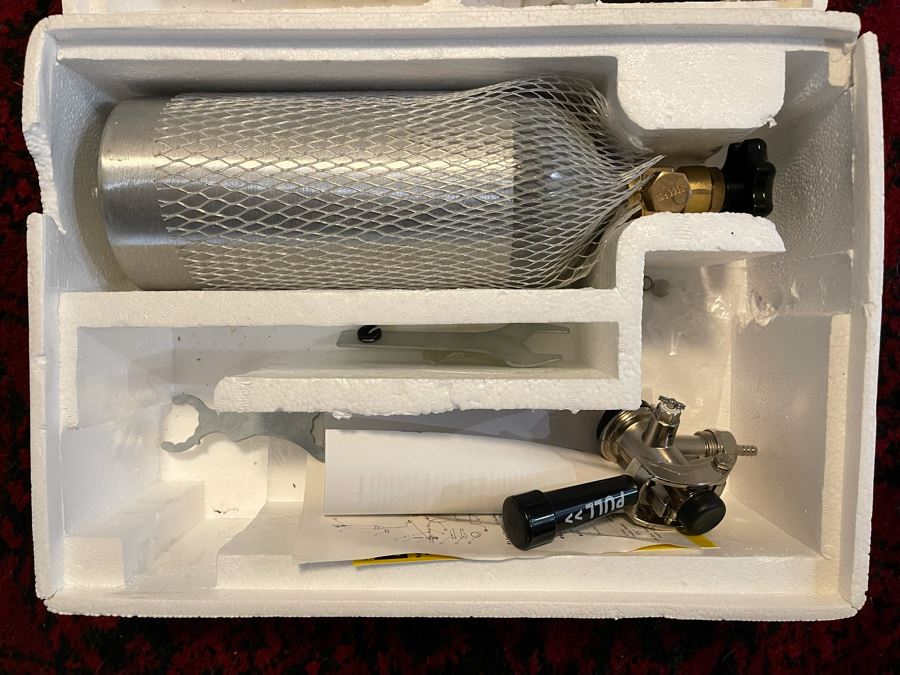 Versonel Beer Dispenser Refrigerator Model VSL166TDSS [Photo 10]