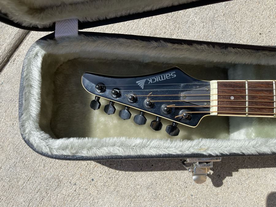 Samick Acoustic Guitar With Pickup Model No EAG88 [Photo 9]