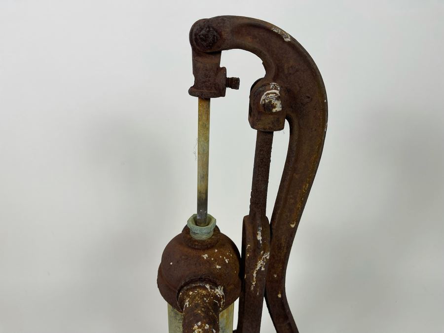 Vintage Rustic Metal Mechanical Pump 22H [Photo 5]