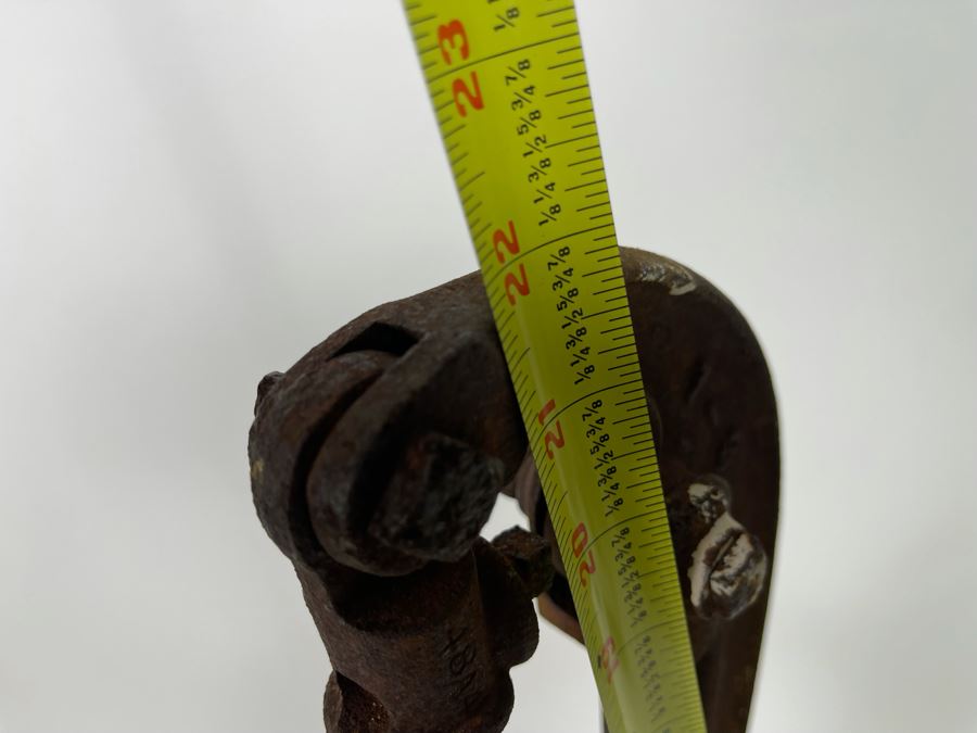 Vintage Rustic Metal Mechanical Pump 22H [Photo 7]