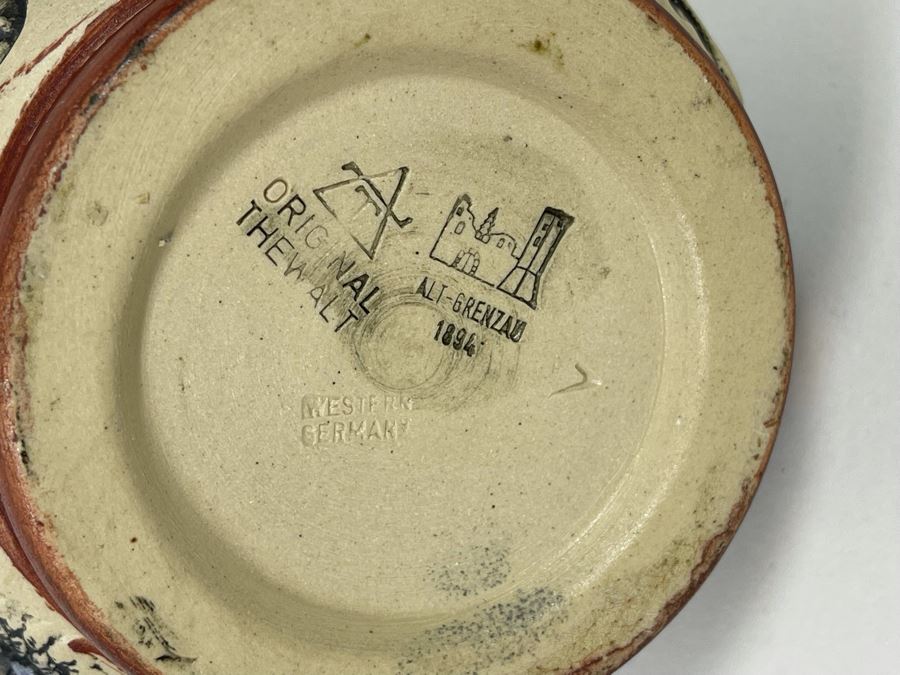 Pair Of German Beer Steins 11.5H And 7.5H [Photo 13]