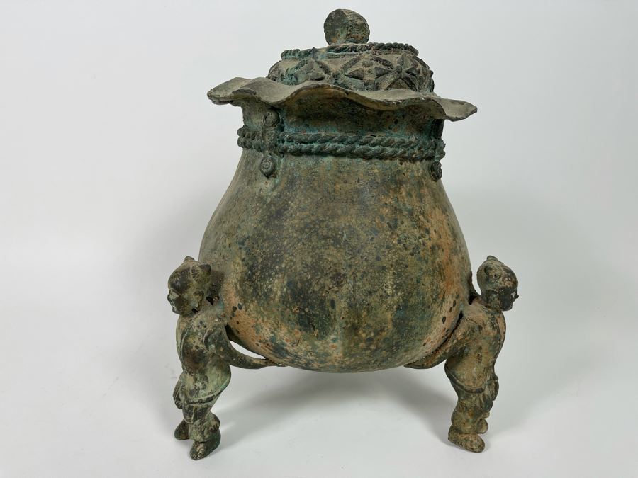 Chinese Reproduction Bronze Vessel 10W X 13H [Photo 4]