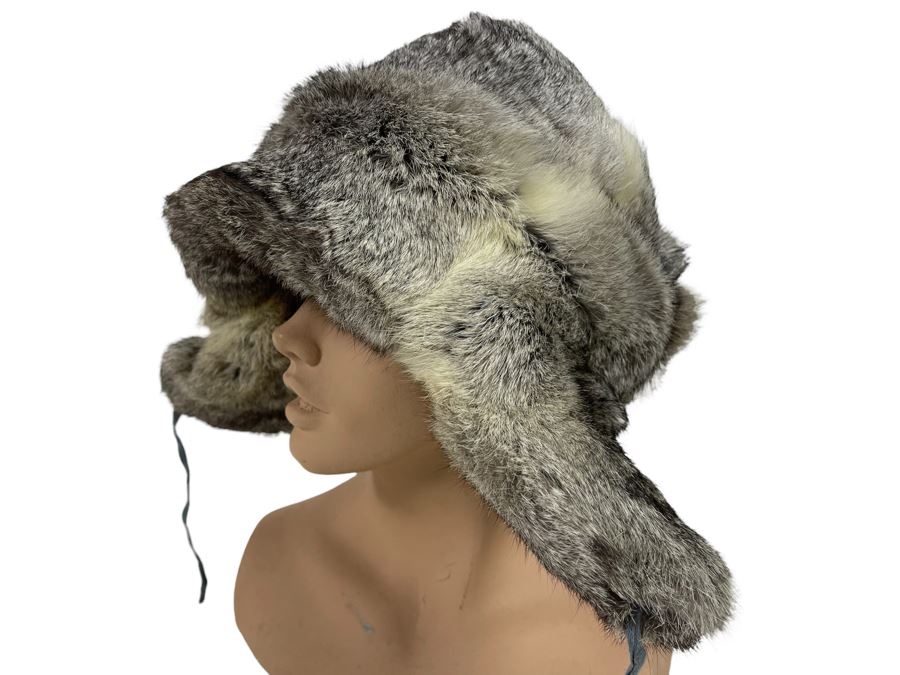 Russian Fur Hat [Photo 1]