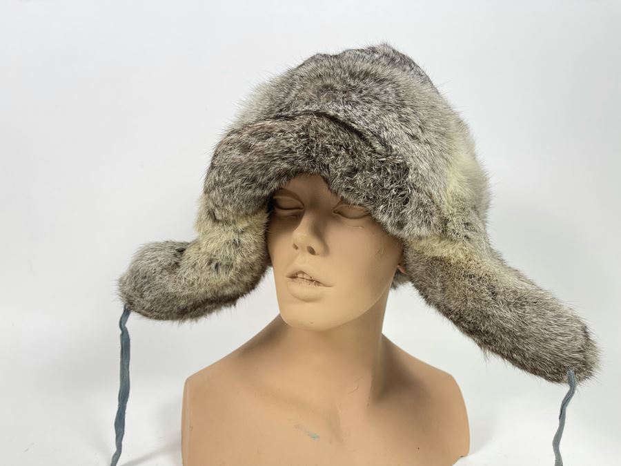 Russian Fur Hat [Photo 3]