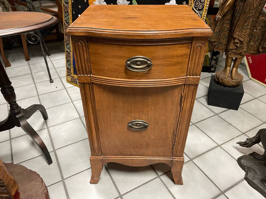 Vintage Wooden Nightstand Side Table 16W X 14D X 28.5H [Photo 2]