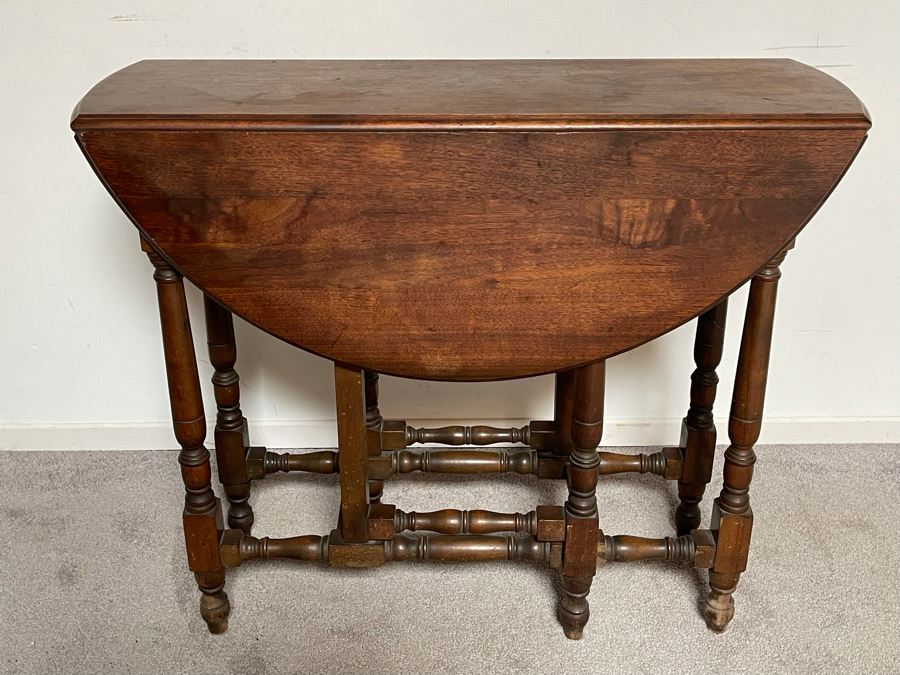 Vintage Drop Leaf Gateleg Table By Webster Manufacturing Company 36R/12W X 30H  [Photo 3]