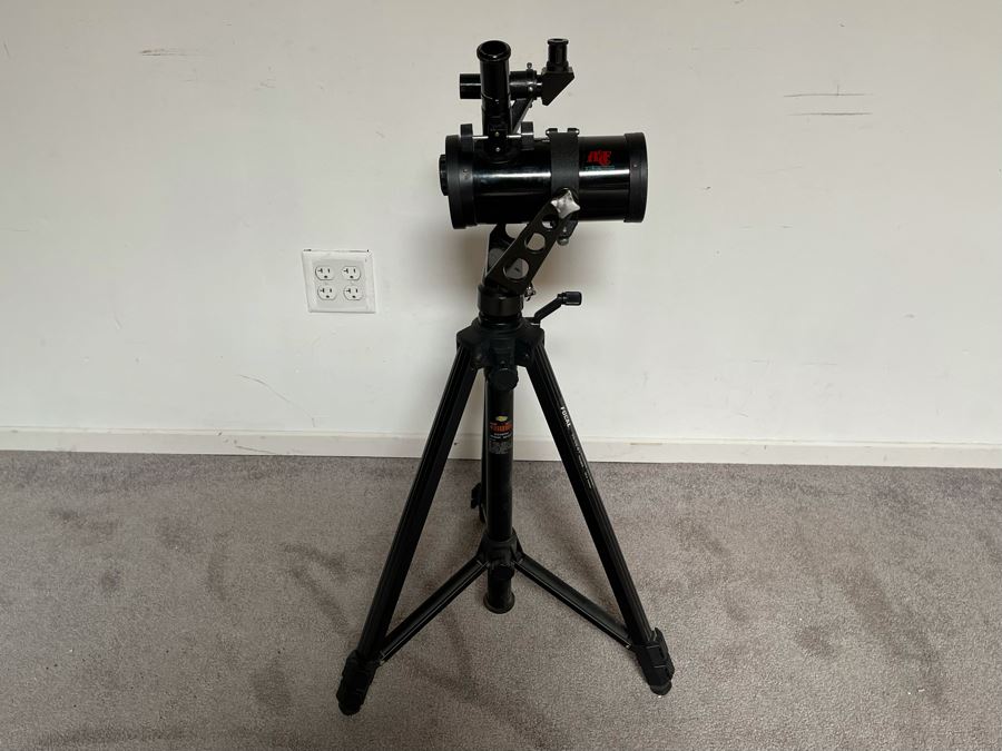 Astronomical Reflector Telescope By A&F Co Model 323AF [Photo 3]