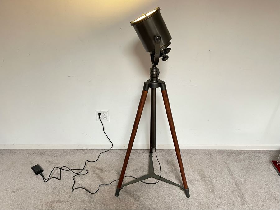 Photographer's Adjustable Tripod Metal Floor Lamp Spotlight 50H [Photo 2]