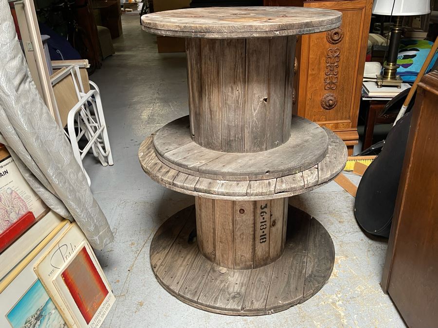Pair Of Wooden Cable Spools 29.5R And 35R [Photo 2]