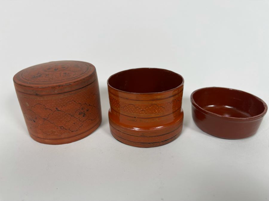 Vintage Burmese Betel Lacquer Handpainted Box 2.75R X 2.75H [Photo 6]