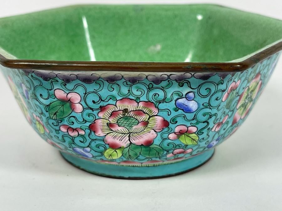Vintage Chinese Enamel Handpainted Dish 5R X 2H [Photo 9]