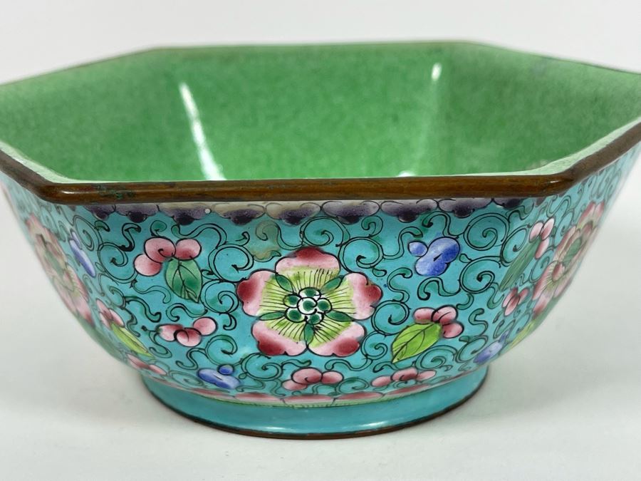 Vintage Chinese Enamel Handpainted Dish 5R X 2H [Photo 10]