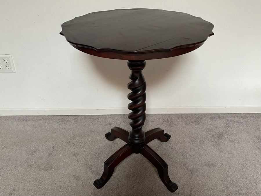 Vintage Mahogany Barley Twist Side Table 24W X 29.5H [Photo 4]