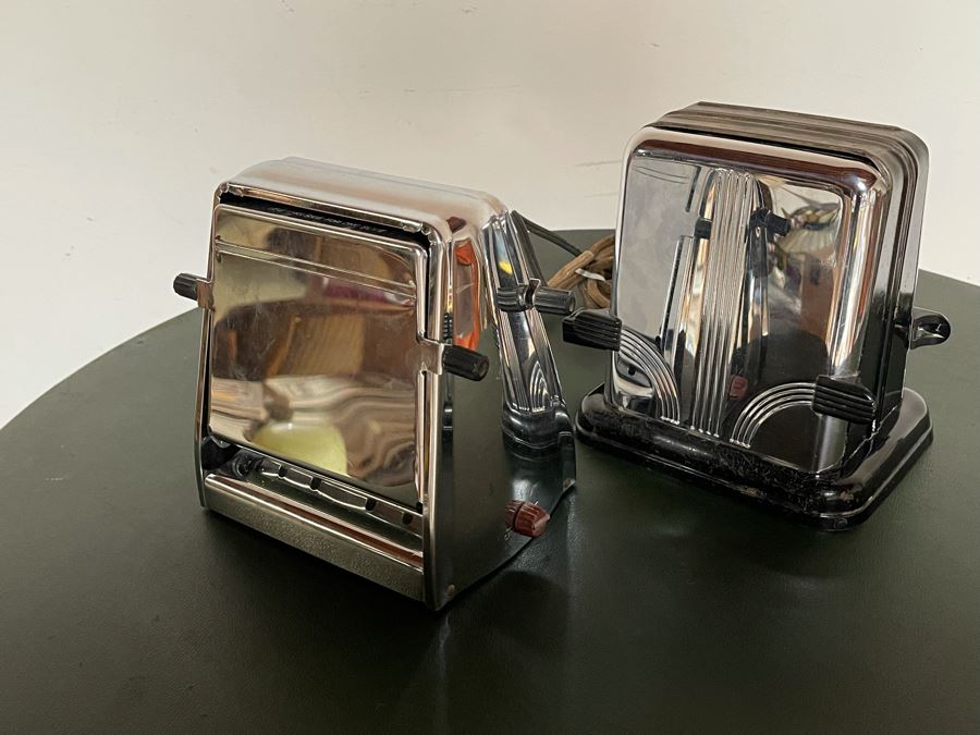 Pair Of Vintage Art Deco Chrome Westinghouse Toasters [Photo 6]
