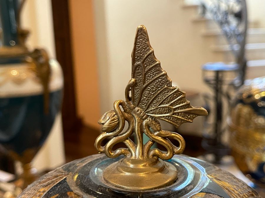 Metal And Etched Glass Centerpiece With Gold Painted Accents And Butterfly Finial 14W X 19.5H [Photo 8]
