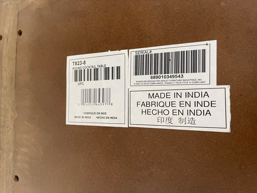 Round Cocktail Table With Wooden Top And Metal Base 40R X 18H [Photo 7]