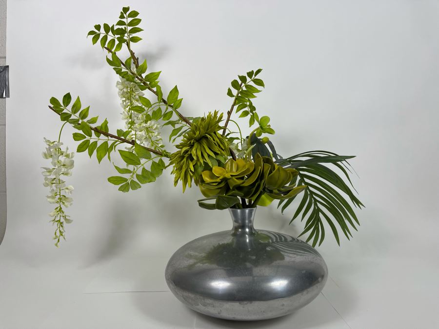 Z Galleire Metal 7' Polished Aluminum Vase With Artificial Flower Arrangement 27H [Photo 3]