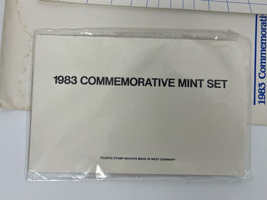 (4) Sealed Sets Of United States Postal Service Mint Set Of Commemorative Stamps From 1983, 1984, 1985, 1986 [Photo 5]