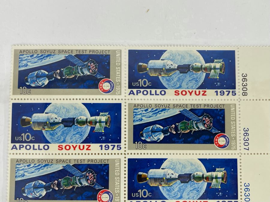 Mint Stamp Sets: Apollo Soyuz 1975 And Saluting The Coming Exploration Of Mars [Photo 9]