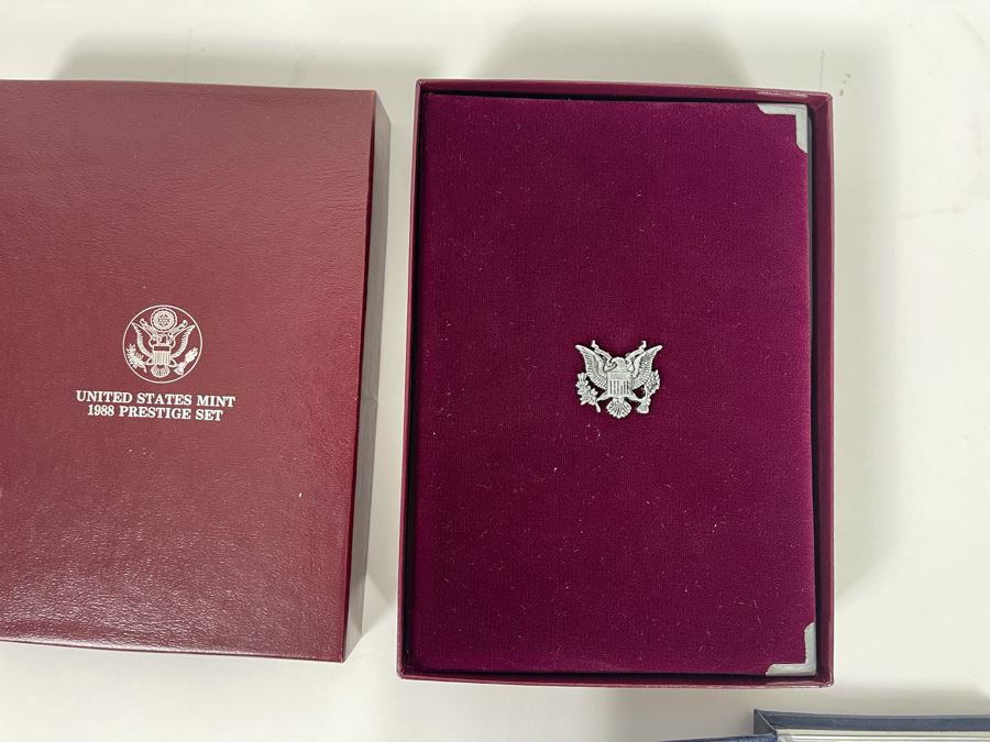 United States Mint 1988 Prestige Set With Silver Dollar And 1993 Royal Canadian Mint Coins [Photo 15]