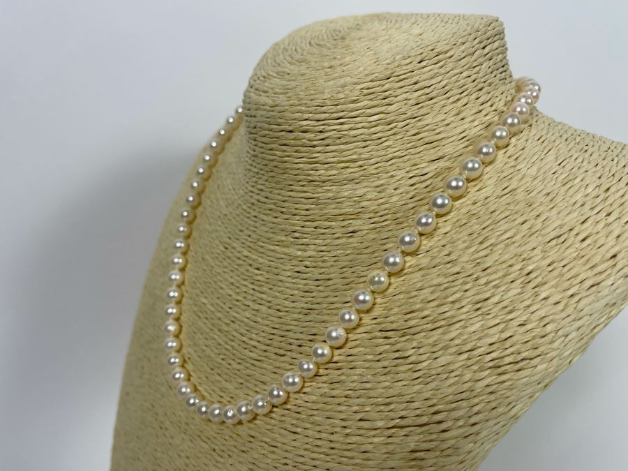 18' Pearl Necklace With 14K Gold Clasp [Photo 7]