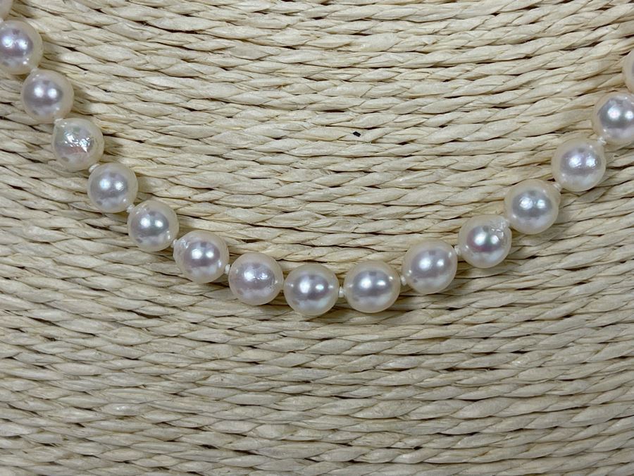 18' Pearl Necklace With 14K Gold Clasp [Photo 5]