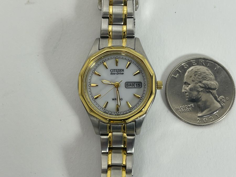 Citizen Eco-Drive Watch [Photo 3]