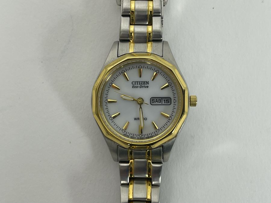 Citizen Eco-Drive Watch [Photo 5]