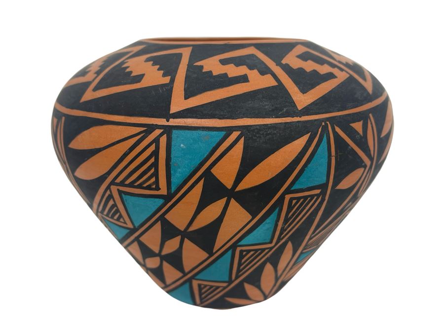 Native American Acoma Pottery Jar Signed R.S. 6.5W X 5.5H