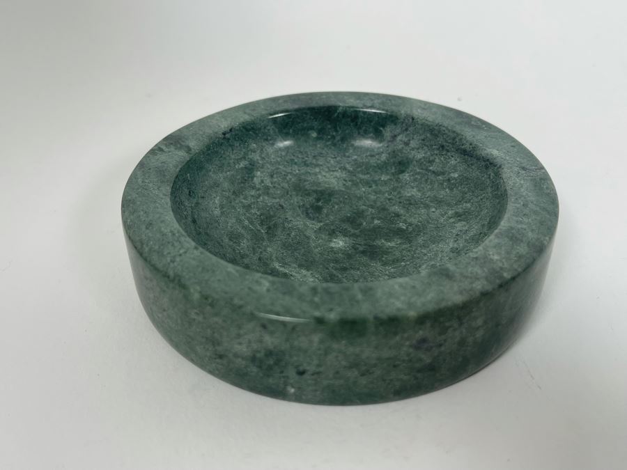 Ostrich Egg With Marble Stand 6.5H [Photo 5]