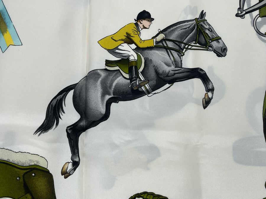 Hermes Paris Horse Jumping Scarf [Photo 10]
