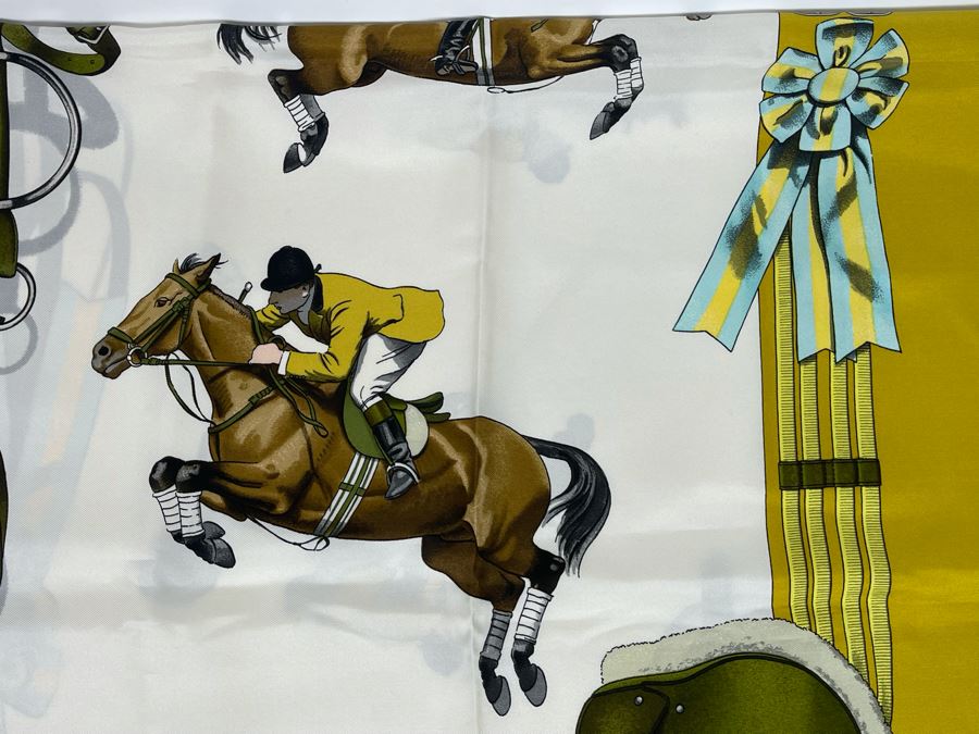 Hermes Paris Horse Jumping Scarf [Photo 8]