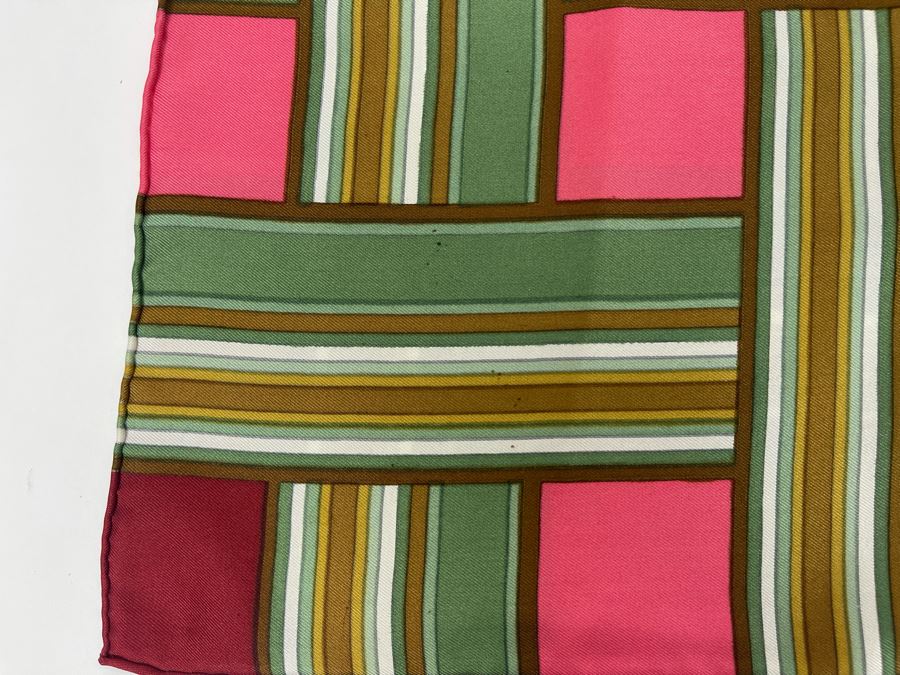 Yves Saint Laurent Scarf [Photo 5]