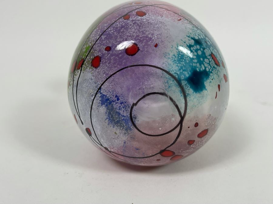 Art Glass Vase 4W X 6.5H [Photo 8]