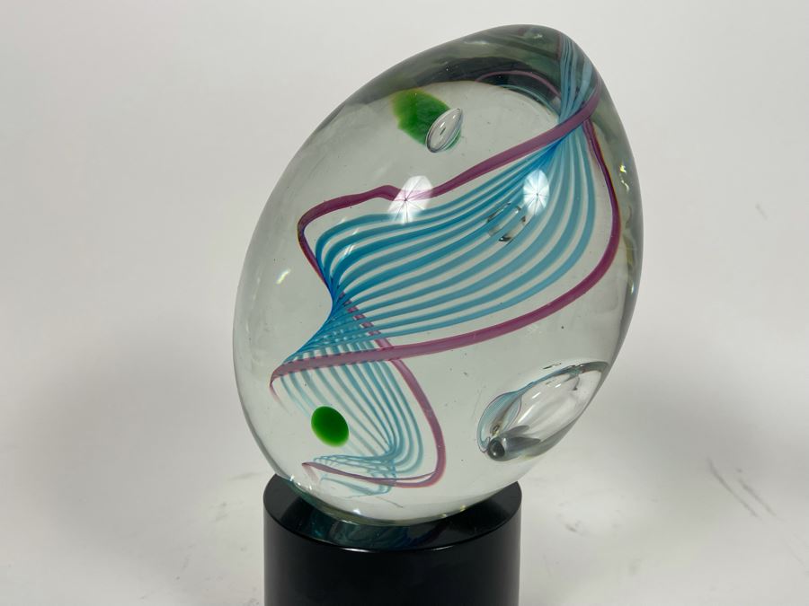 Large Art Glass Egg With Stand 10H [Photo 8]