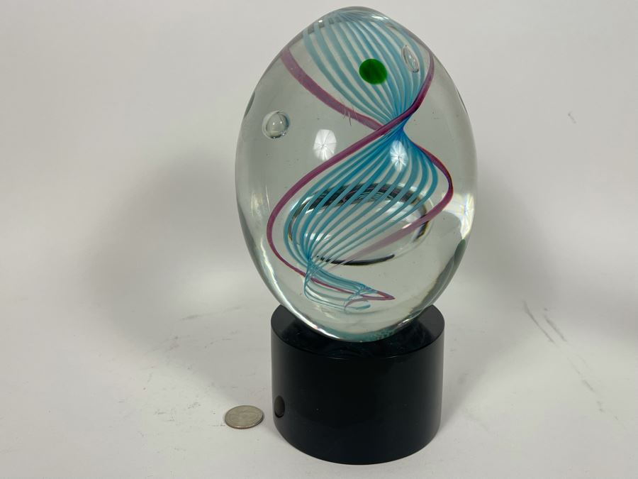 Large Art Glass Egg With Stand 10H [Photo 2]