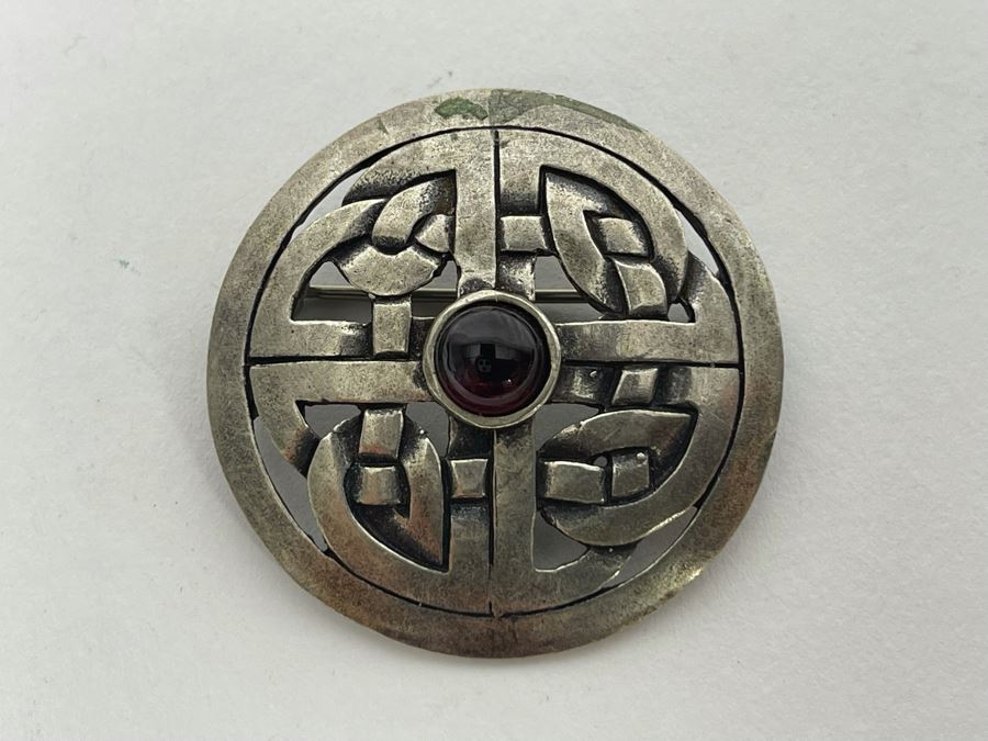 Sterling Silver Pendant From MMA The Metropolitan Museum of Art 10.9g [Photo 3]