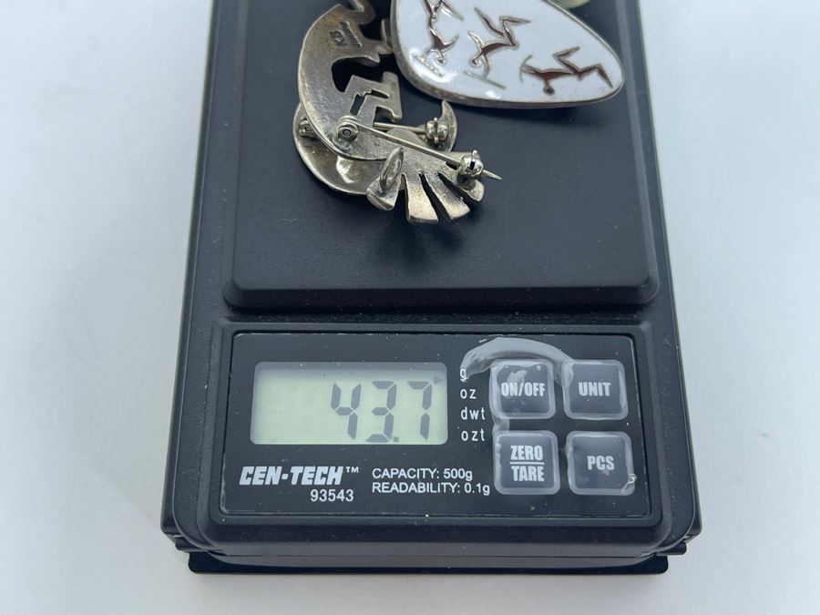 Sterling Silver Lot Featuring Four Brooches Pins And (1) Ring Size 7.5 Total Weight 43.7g [Photo 14]