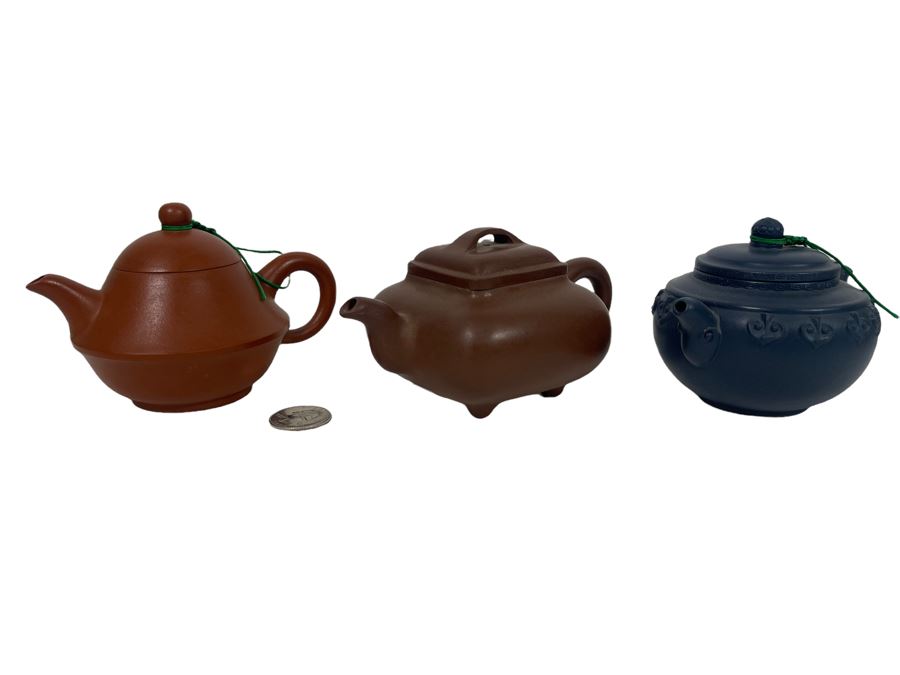 Set Of Three Chinese Clay Teapots [Photo 1]