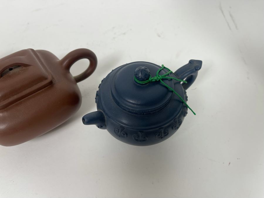 Set Of Three Chinese Clay Teapots [Photo 7]