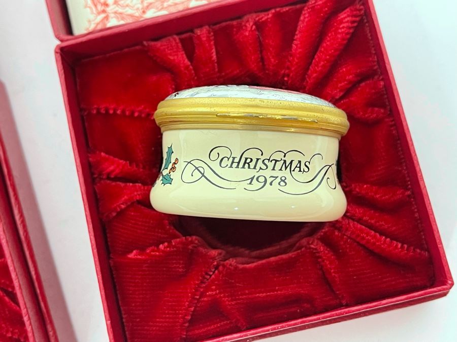 Halcyon Days Enamels England Christmas Enamel Boxes From 1977 And 1978 With Boxes [Photo 7]