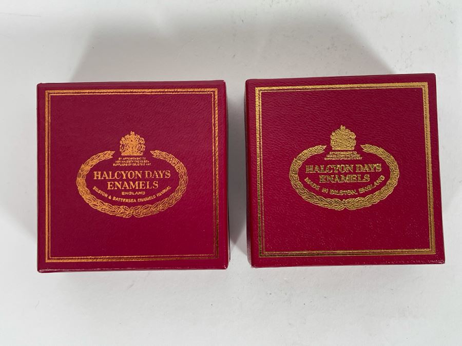 Halcyon Days Enamels England Christmas Enamel Boxes From 1981 And 1982 With Boxes [Photo 7]