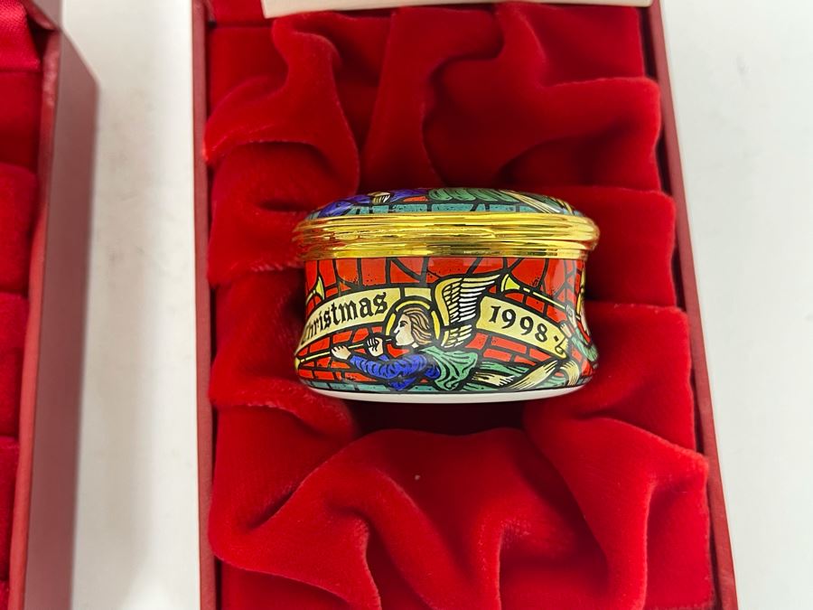 Halcyon Days Enamels England Christmas Enamel Boxes From 1997 And 1998 With Boxes [Photo 7]