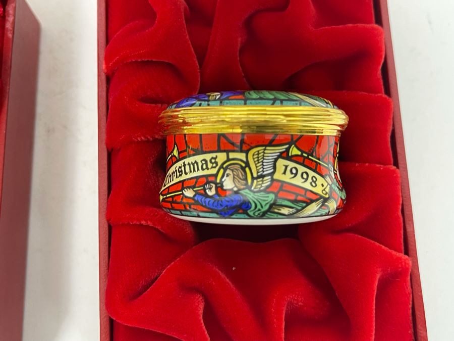 Halcyon Days Enamels England Christmas Enamel Boxes From 1997 And 1998 With Boxes [Photo 6]